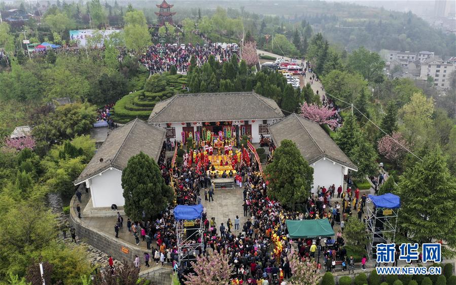 《穿越種田文那些年(快穿)》作者:打字機n號