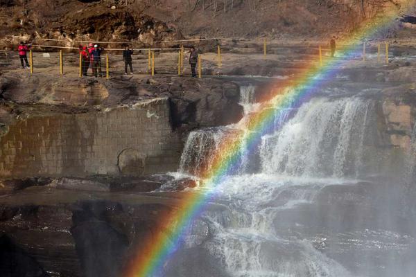 《重生之暴君》by赫連春水晉江
