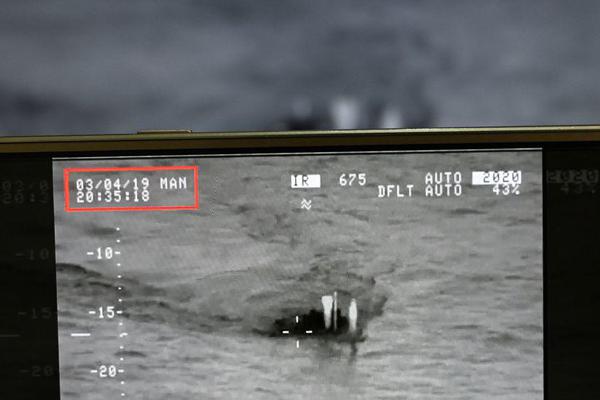 種馬龍傲天淪為妻by紫鴻