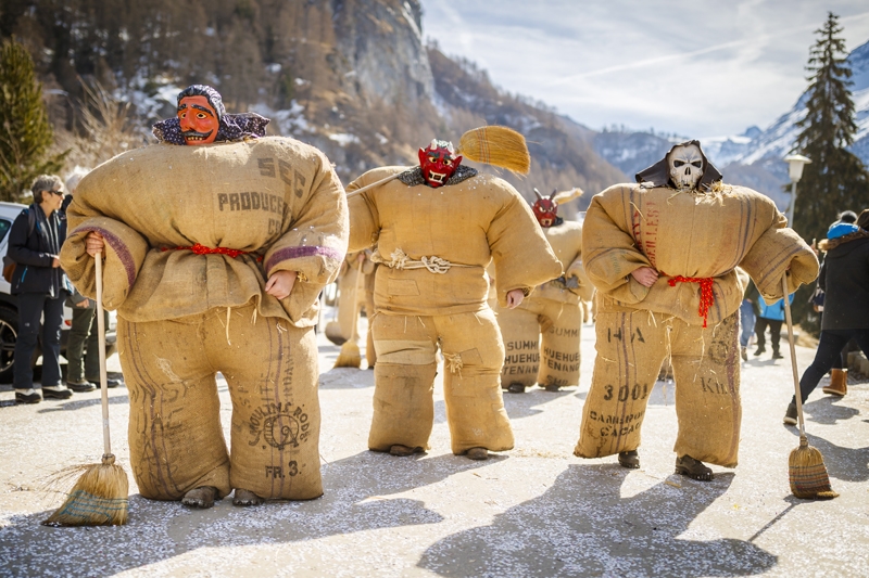 半熟無刪減在言外筆趣閣