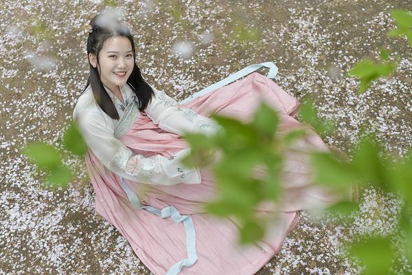 后來者居上by無手貓貓蟲筆趣閣