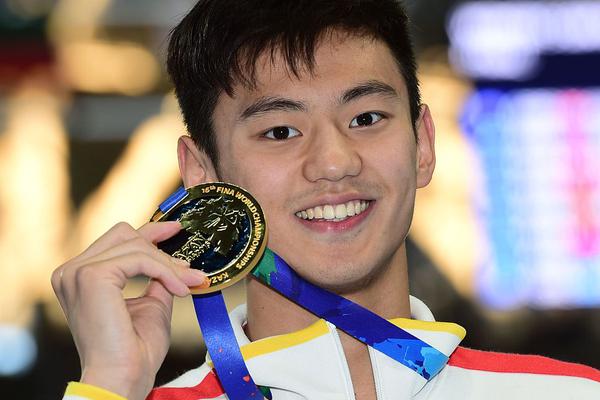 《她的蠻腰》by沈郁白小說