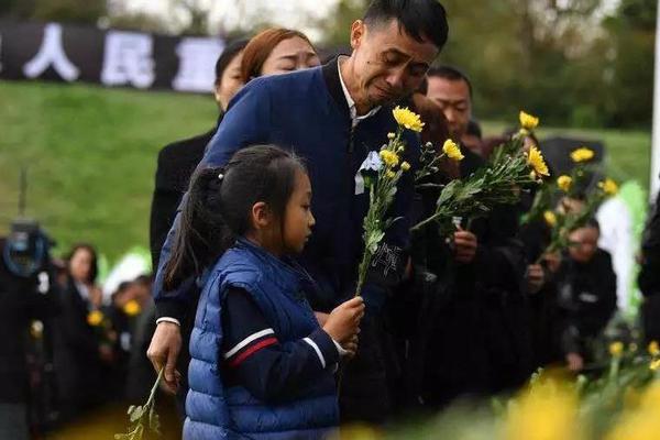 1v1(軍人相親)筆趣閣年代文